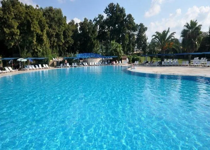 Club Oasis Eternity Отель Конаклы